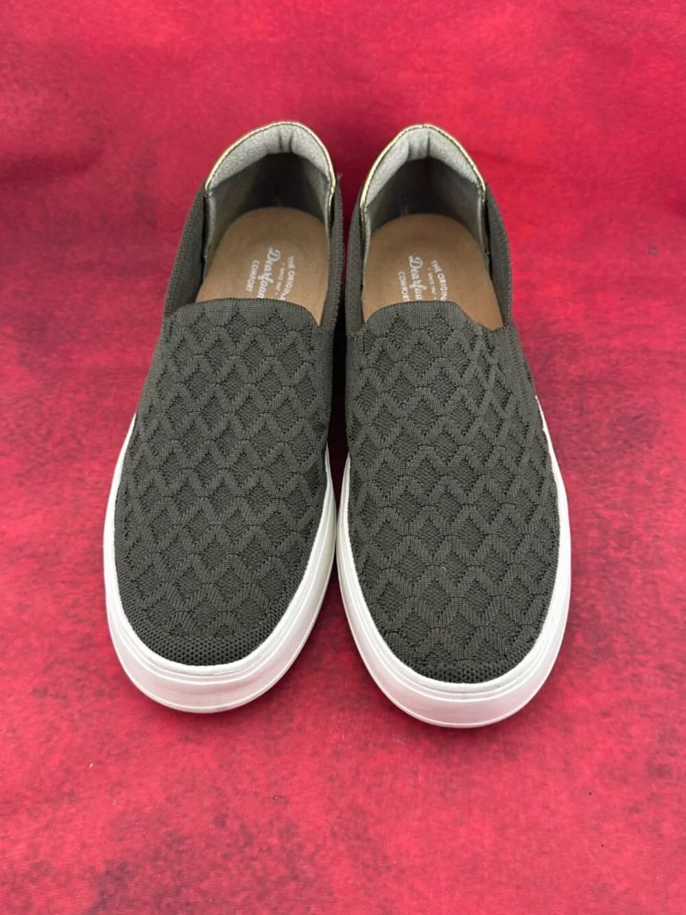 DEARFOAMS COMFORT SOPHIE SLIP-ON STRETCH WOMEN'S SNEAKER OLIVE GREEN SIZE 11
